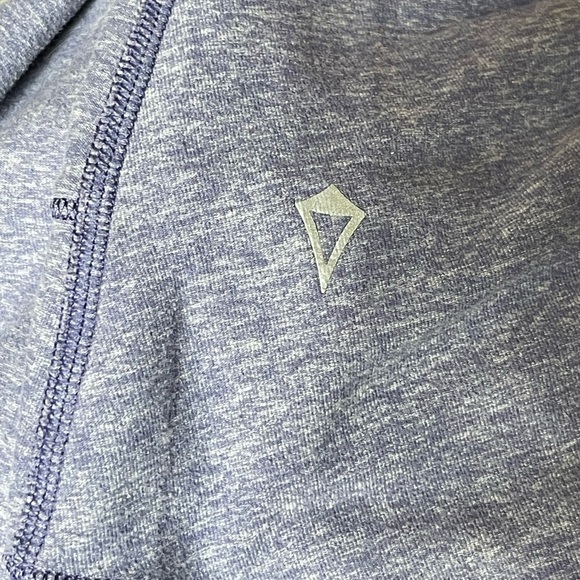 Ivivva lululemon on the move kids athletic long sleeve twist know top - Picture 7 of 7